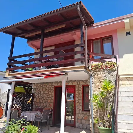 Paulina Apartment Cres